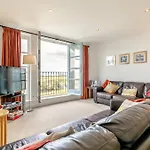 3 Bed In Newquay Headl
